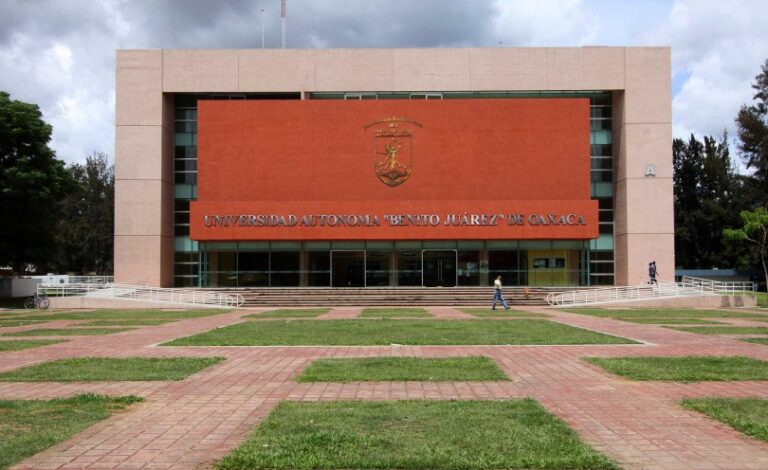 ¿Llegó la hora de la transición en la UABJO?