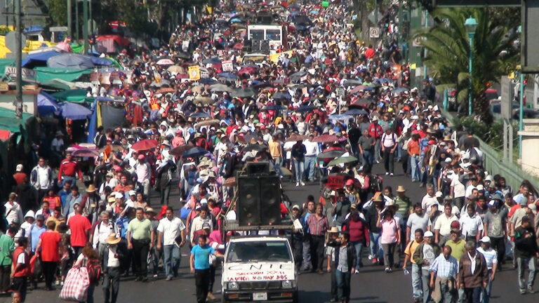 El peligroso juego del ‘bueno y el malo’ que la  Federación y Oaxaca juegan con la Sección 22