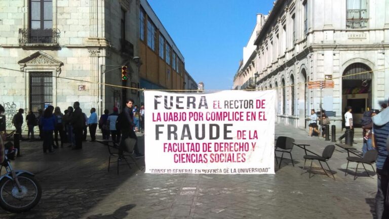 UABJO: sin respaldo institucional  a fondo, va enfilada al incendio
