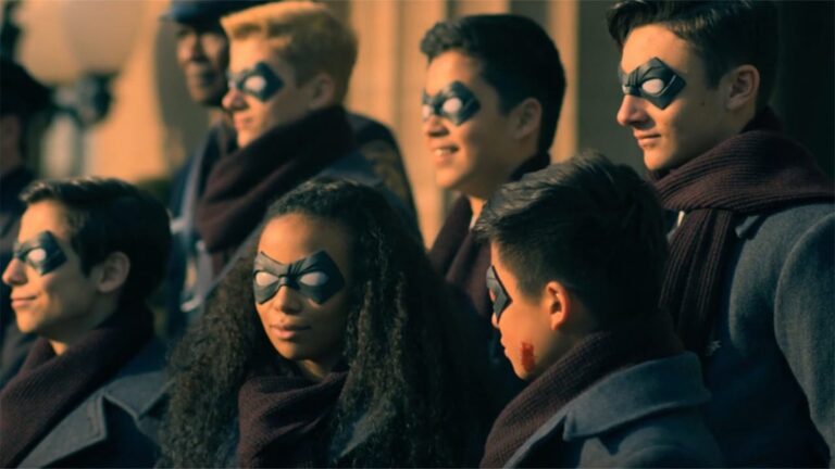 “The Umbrella Academy”: Entre aprobaciones y escupitajos