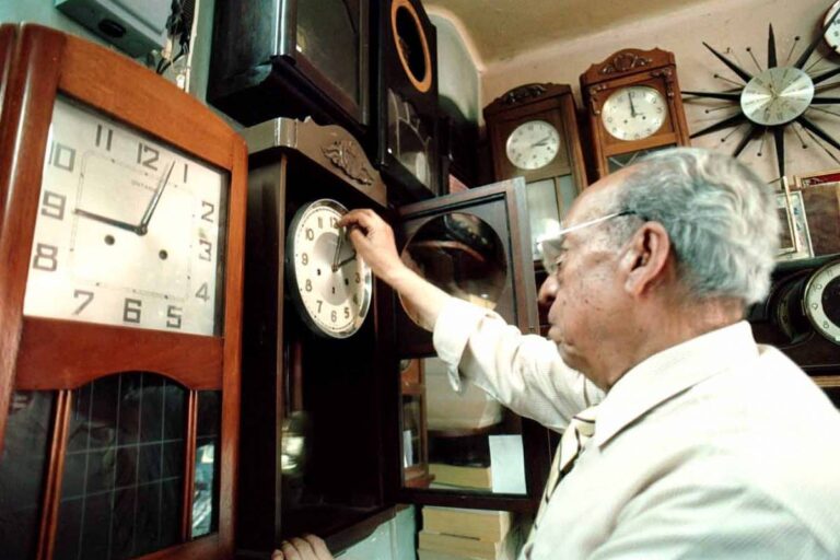 Iniciativa por quitar horario