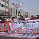 Marcha-de-maestros-de-la-CNTE-Día-del-Maestro