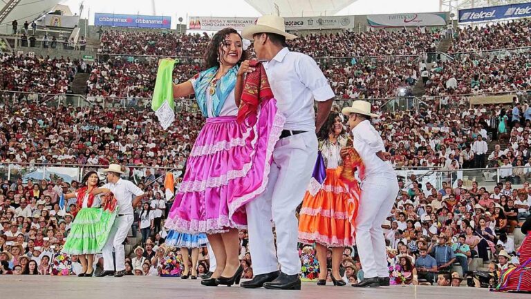Folclore al extremo