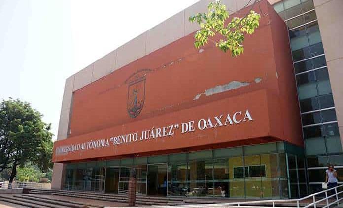Reprueba la UABJO