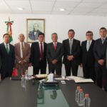 02 Firma convenio Doctores en Derecho