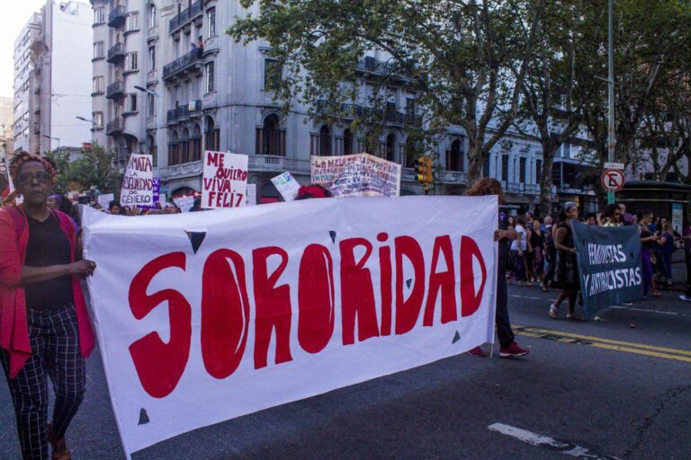 Por el respeto a mis ideales y por ser mujer