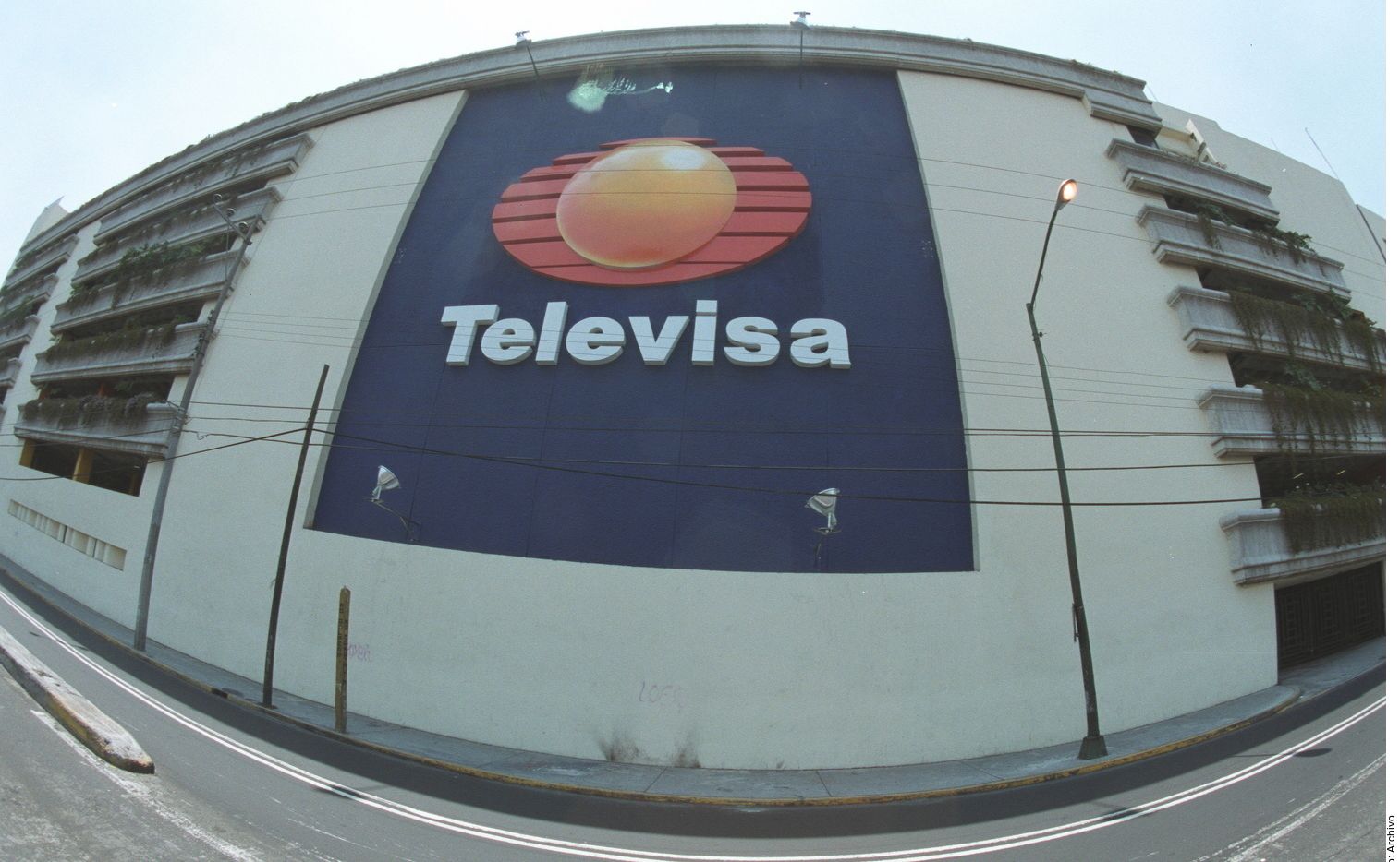 ¿Enseñanza por Televisa?