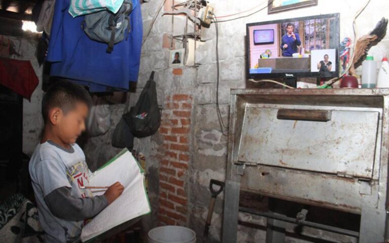 Abandonan la escuela