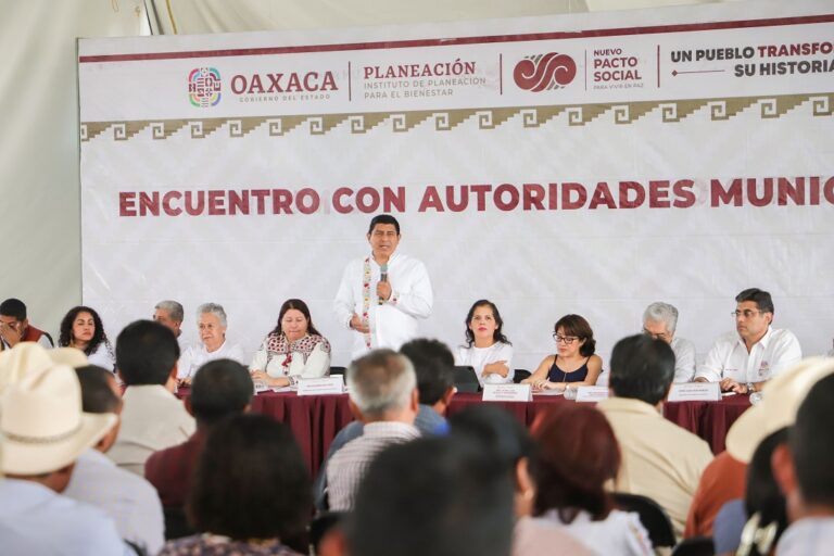 <strong>Priorizaremos obras encaminadas al desarrollo y bienestar de Oaxaca: Salomón Jara Cruz</strong>