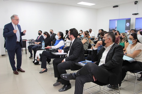 <strong>Concluye primer semestre de la <br>maestría en Derecho Judicial</strong>