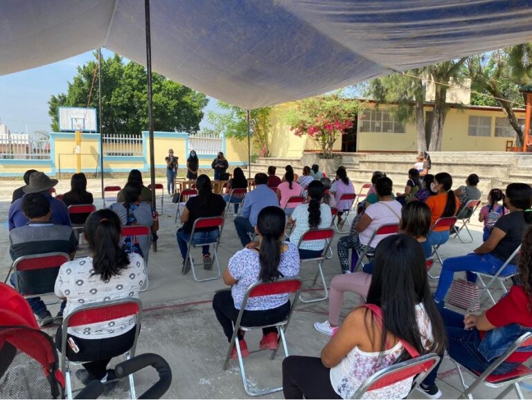 Imparte Centro de Justicia Alternativa taller sobre mediación familiar en Teotitlán 