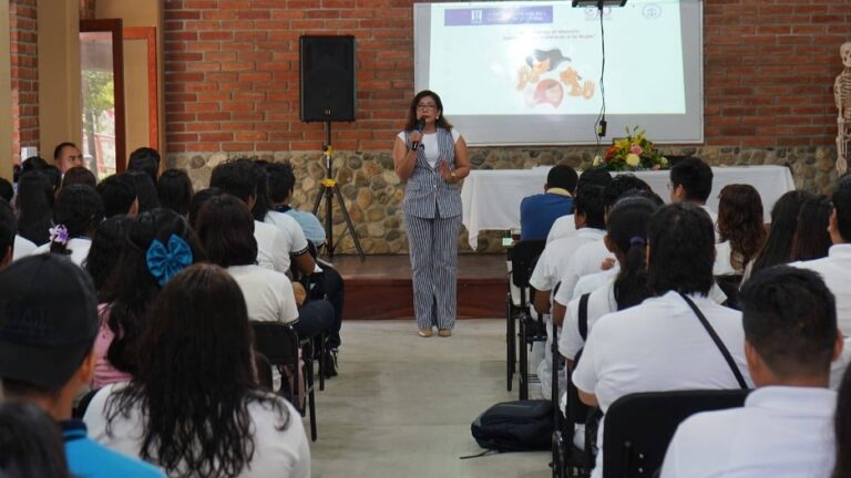 Forman conciencia para prevenir la violencia de género desde la universidad